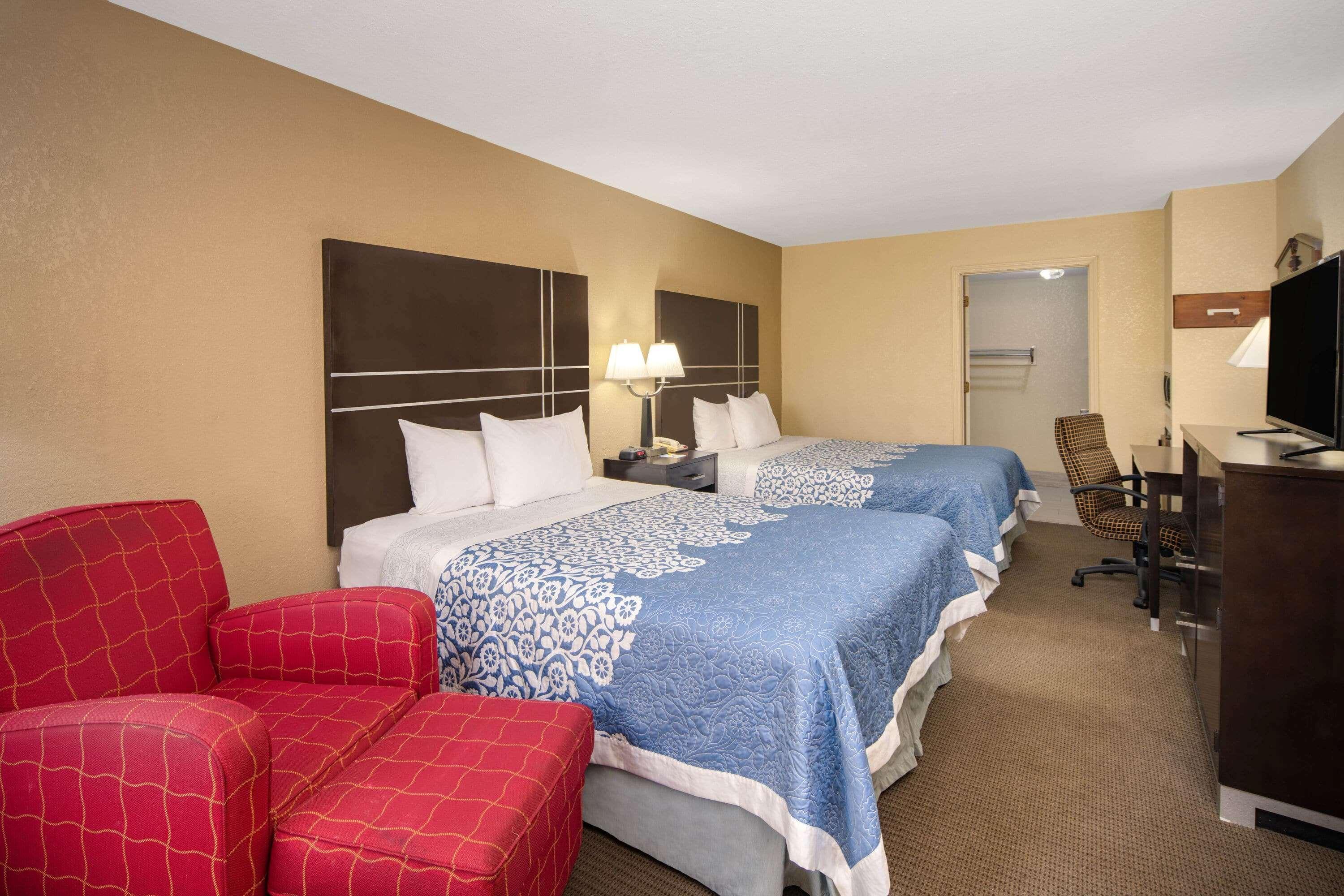 Days Inn By Wyndham Thomaston Dış mekan fotoğraf