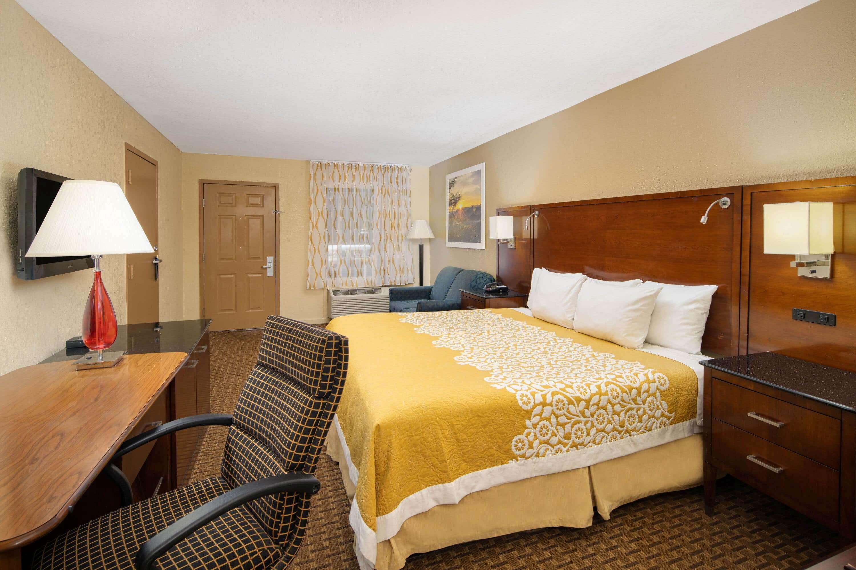 Days Inn By Wyndham Thomaston Dış mekan fotoğraf