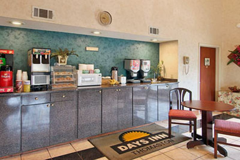 Days Inn By Wyndham Thomaston Dış mekan fotoğraf